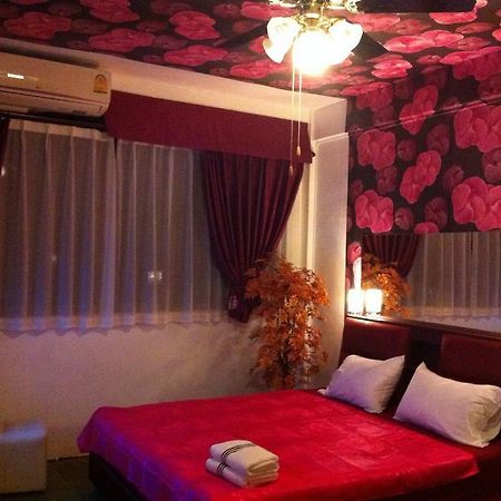 פאטאיה Maxwell Inn מראה חיצוני תמונה