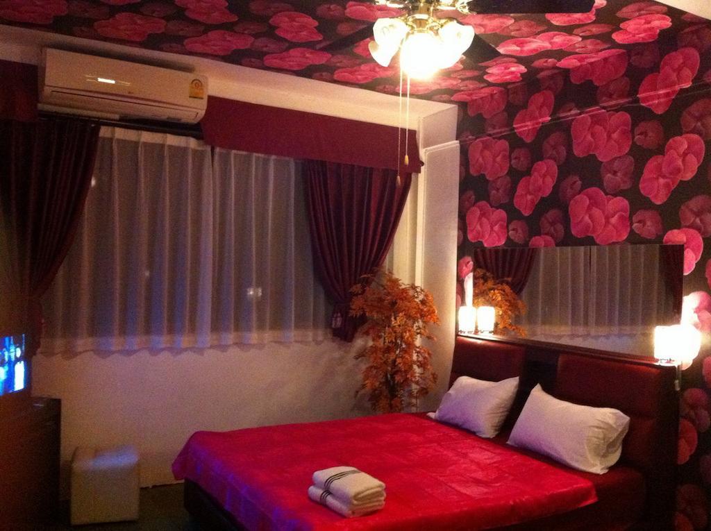 פאטאיה Maxwell Inn מראה חיצוני תמונה