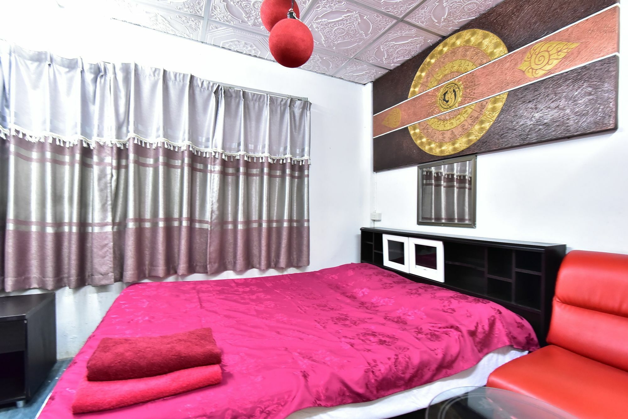 פאטאיה Maxwell Inn מראה חיצוני תמונה